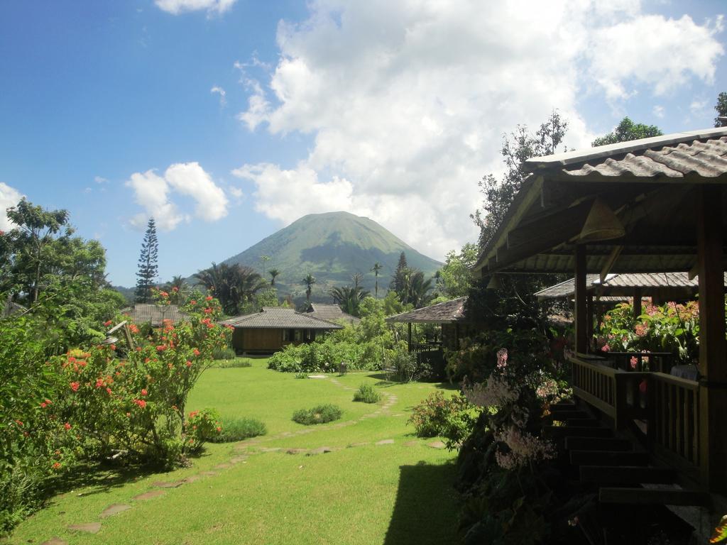 Gardenia Country Inn Tomohon Zimmer foto